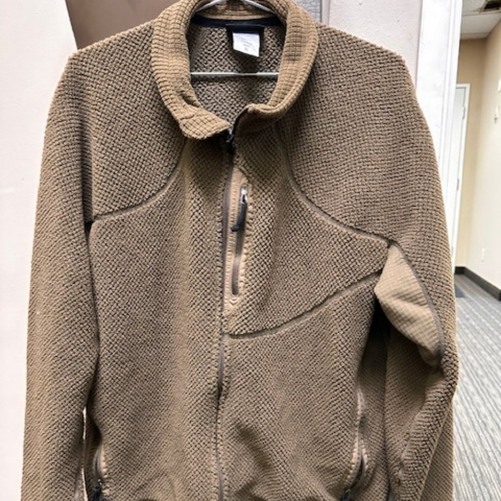 Patagonia MARS R2 - Coyote